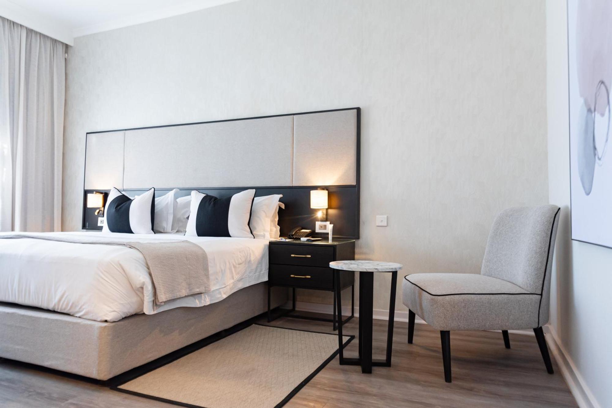 Cresta Churchill Hotel Bulawayo Zewnętrze zdjęcie